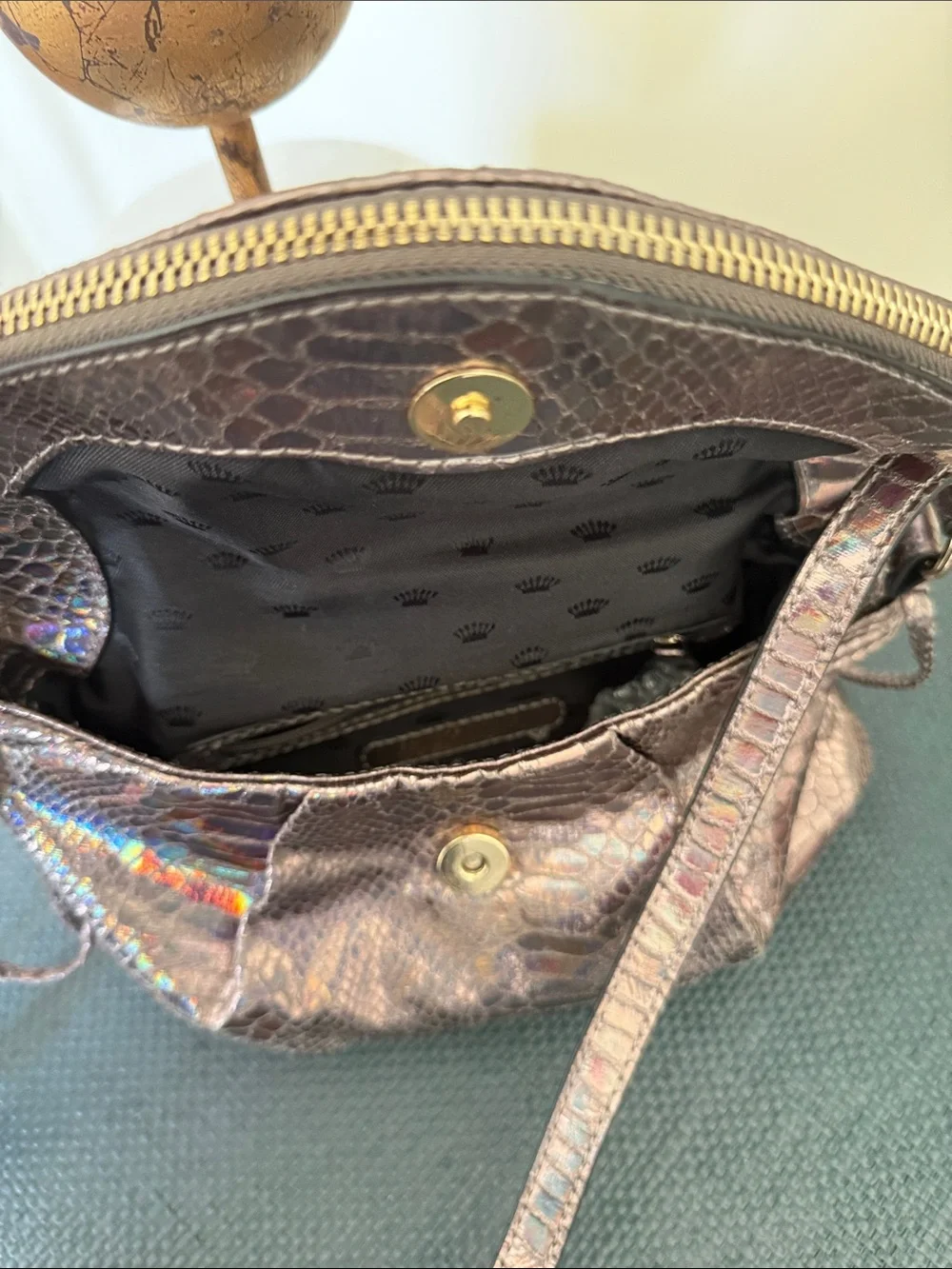 Juicy Couture Bronze Snake Embossed Crossbody Bag Gold Crown Vintage - Picture 6 of 9